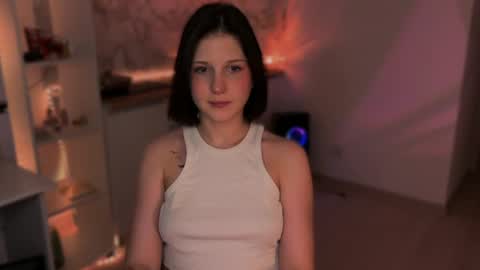 Snapshot of mirrameow chatting on June 2026 10:05:02 PM Mira online show from June 2026 10:05:02 PM