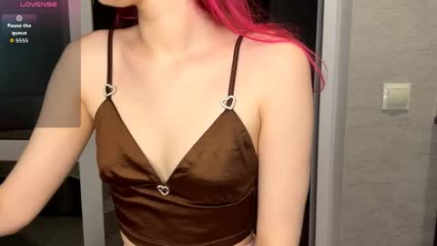 Molly online show from April 2026 09:23:01 PM