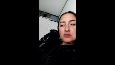 Snapshot of misnicol chatting on February 2026 12:14:02 AM Nicol online show from February 2026 12:14:02 AM