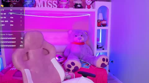 Snapshot of miss___megan chatting on June 2026 06:18:02 AM Megan online show from June 2026 06:18:02 AM