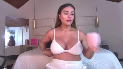 miss__ary_ online show from May 2026 12:10:01 PM