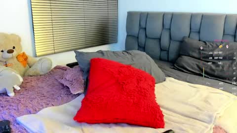 miss__jones_ online show from April 2026 02:51:02 AM