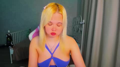 miss__selena online show from February 2026 10:00:02 PM