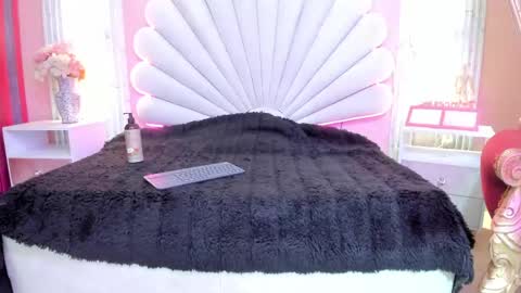 miss__star_ online show from May 2026 04:04:02 PM