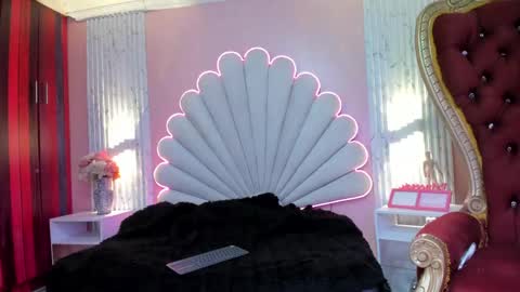 miss__star_ online show from May 2026 12:24:01 PM