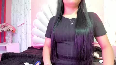 miss__star_ online show from May 2026 01:51:01 PM