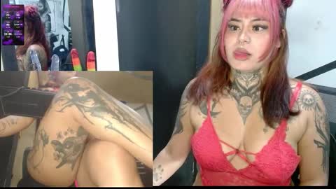 Snapshot of miss_clover chatting on November 2025 09:41:01 AM miss_clover online show from November 2025 09:41:01 AM