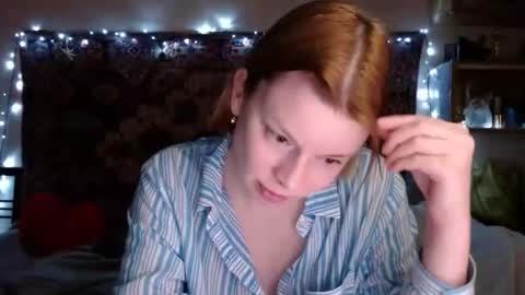 Elis online show from February 2025 03:20:02 PM