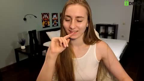 Snapshot of miss_emily19 chatting on June 2026 08:12:02 AM Emily online show from June 2026 08:12:02 AM