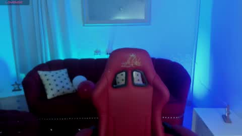 Isabella online show from March 2025 08:01:02 PM