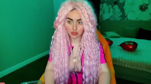 miss_kiten online show from June 2026 07:01:02 PM