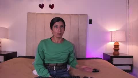 miss_milf_ online show from June 2026 07:19:01 PM
