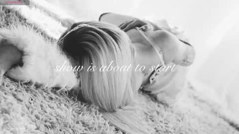 Chloe freelance model Please your thumbs up are important  online show from March 2026 11:32:01 PM