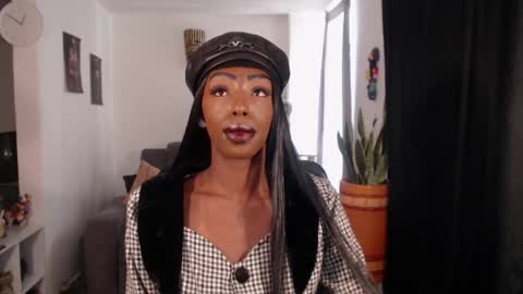 Emilie Diaz online show from April 2026 04:08:01 PM