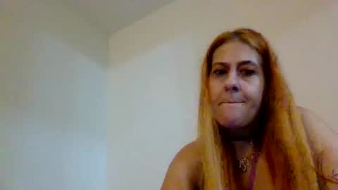 Missjuicy1luv online show from November 2025 08:19:01 PM