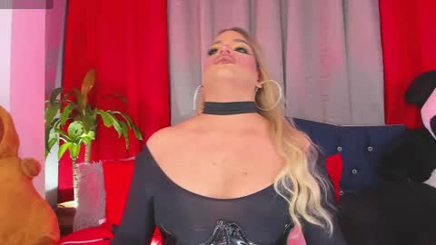 kassandra lazcano online show from April 2026 01:03:01 AM