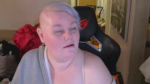 misslj90 online show from April 2026 10:12:01 PM