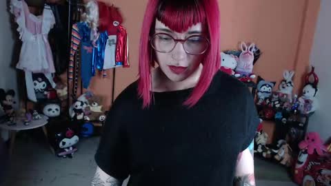 Miss Mia online show from April 2026 07:07:02 PM