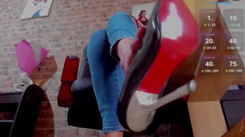 Miss Venus online show from February 2025 11:31:02 AM