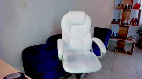 Miss Rhodes online show from February 2026 10:17:02 PM