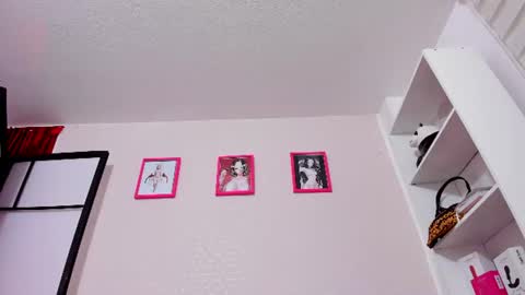 Snapshot of missweetpeach chatting on July 2026 02:28:01 AM Pau OFmissweetpeach online show from July 2026 02:28:01 AM