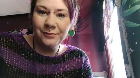missxmoth444 online show from November 2025 02:32:01 PM