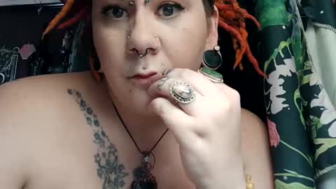 missxmoth444 online show from December 2025 10:16:01 PM