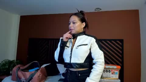 Snapshot of missy_davis chatting on June 2026 02:53:01 AM Miss online show from June 2026 02:53:01 AM