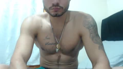 mistersam33 online show from December 2024 03:48:02 PM