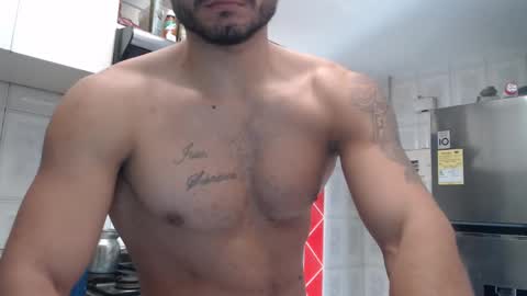 mistersam33 online show from January 2025 03:11:02 PM