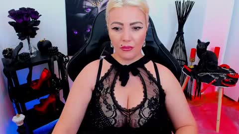 Miss CatSnow online show from January 2025 02:46:01 PM