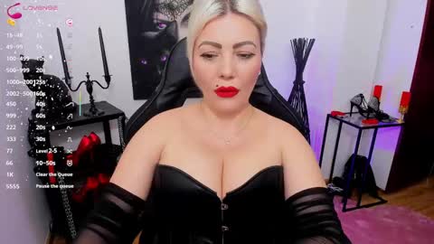 Miss CatSnow online show from February 2025 02:23:02 PM