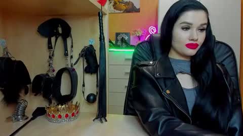 Mistress Kristi online show from April 2026 06:37:01 PM