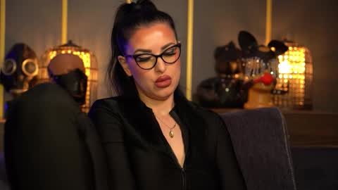 Mistress Kelly online show from March 2026 02:04:02 AM