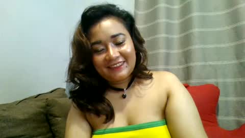 Snapshot of mistressluxie69x chatting on July 2026 06:35:02 PM MISTRESSAURA69x online show from July 2026 06:35:02 PM
