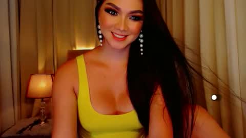 Leah online show from April 2026 09:15:02 PM