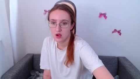 Snapshot of miya_here chatting on June 2026 09:01:02 AM Miya online show from June 2026 09:01:02 AM