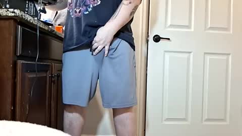 Snapshot of mjluvsdabooty2 chatting on February 2026 07:06:01 AM hoodyhoo online show from February 2026 07:06:01 AM