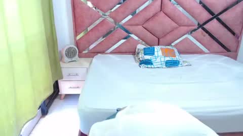 Snapshot of moan_sex1 chatting on June 2026 09:48:02 PM Catalina online show from June 2026 09:48:02 PM