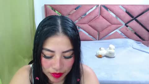 Snapshot of moan_sex1 chatting on June 2026 05:05:01 AM Catalina online show from June 2026 05:05:01 AM