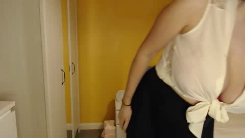 Mockingjay3001 online show from October 2025 05:25:02 PM