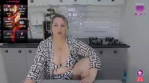 Snapshot of mojjo_erika chatting on June 2026 07:50:02 AM erika online show from June 2026 07:50:02 AM