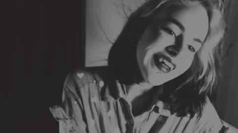 Molly Crow online show from January 2025 09:57:01 AM