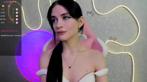 Molly - online show from May 2026 02:52:01 AM