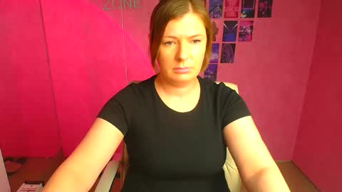 Molly online show from April 2026 02:47:01 PM