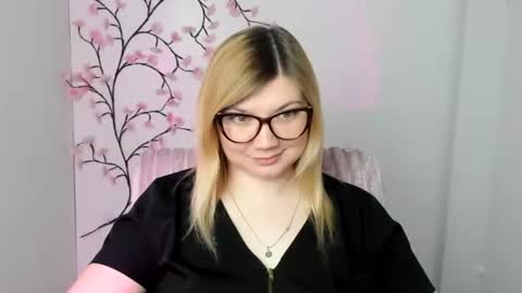 Molly online show from April 2026 12:02:01 PM