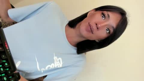 Snapshot of mollyfrakambush chatting on December 2024 04:41:01 AM Molly Frakambush online show from December 2024 04:41:01 AM