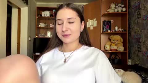Molly online show from June 2026 09:08:02 AM