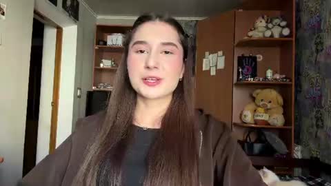 Molly online show from June 2026 06:26:02 AM