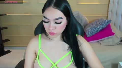 MOLLY online show from July 2026 07:09:01 PM